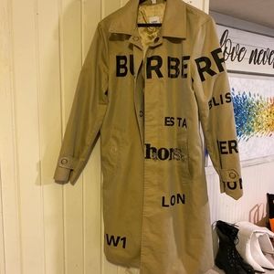BURBERRY Horseferry Trench coat jacket